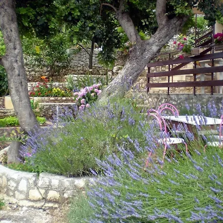 Apartman With Parking Space Mavarstica, Ciovo - 12435 *